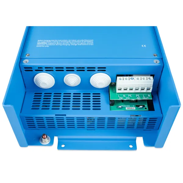 Měnič/nabíječ Victron Energy MultiPlus C 12V/2000VA/80A-30A
